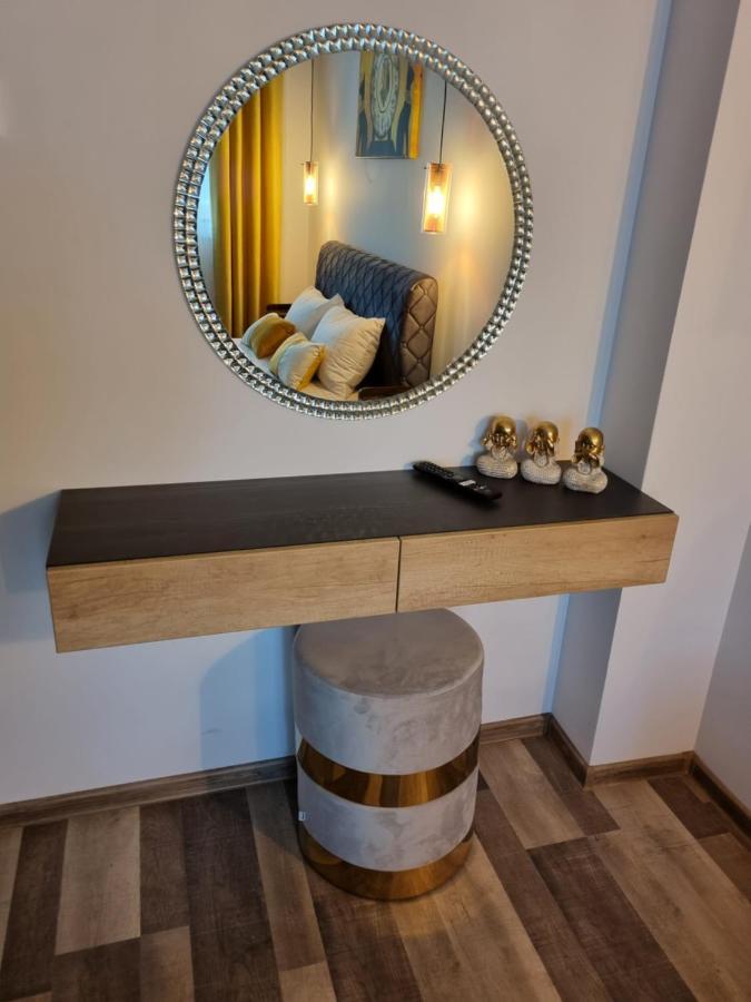 Luxury Apartments Bacău Extérieur photo